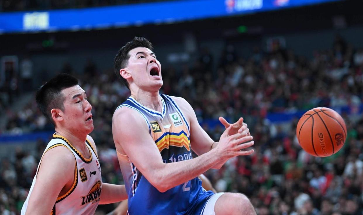 爱游戏官网转会期CBA季后赛传出新动向，埃因霍温官宣签约，管理层表态——质疑声仍在，赛季目标并未改变的简单介绍